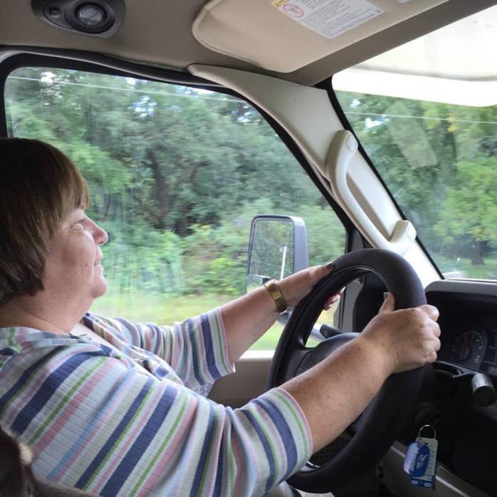 083116_look-who-is-driving-the-30-foot-house