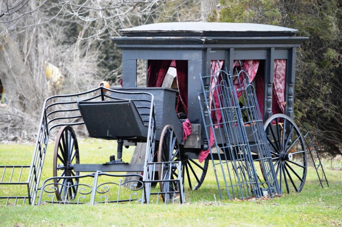 012717_vintage-buggy_hearse