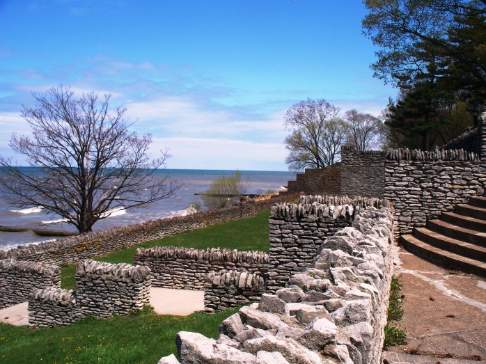 rock-wall-at-olcott