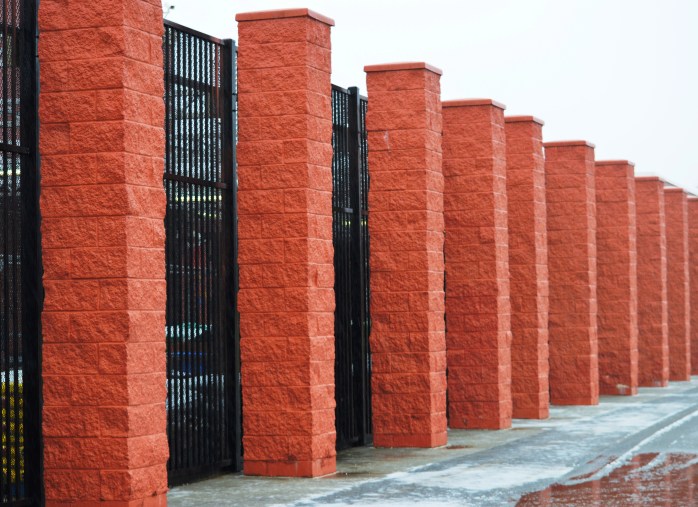 021217_brick-columns_pattern